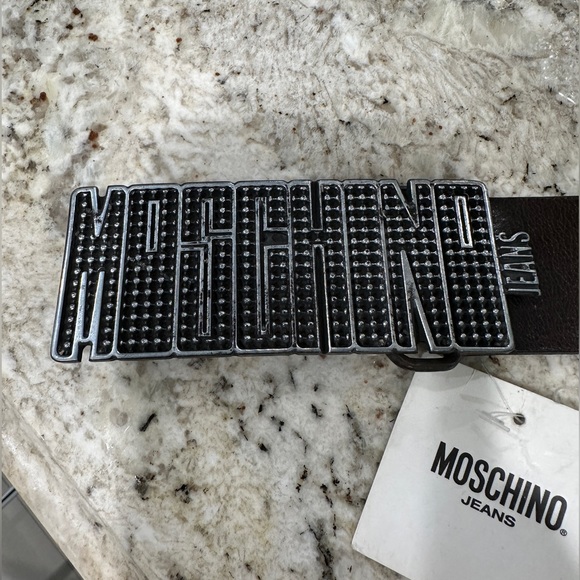 MOSCHINO BELT NEVER WORN WITH TAGS GENUINE LEATHER ORIGINAL UNISEX VINTAGE - Picture 9 of 9